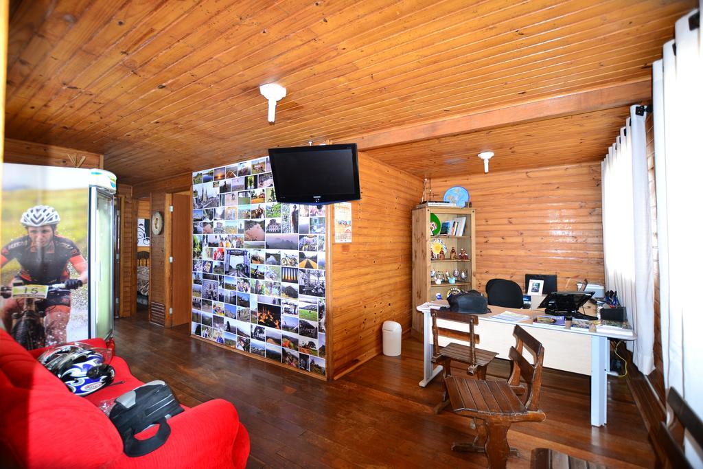 Hostel Cuesta Botucatu Extérieur photo